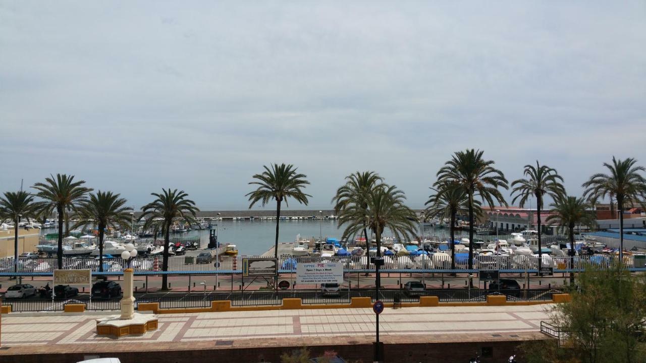 Apartamento Junto Al Puerto De Fuengirola Exterior photo